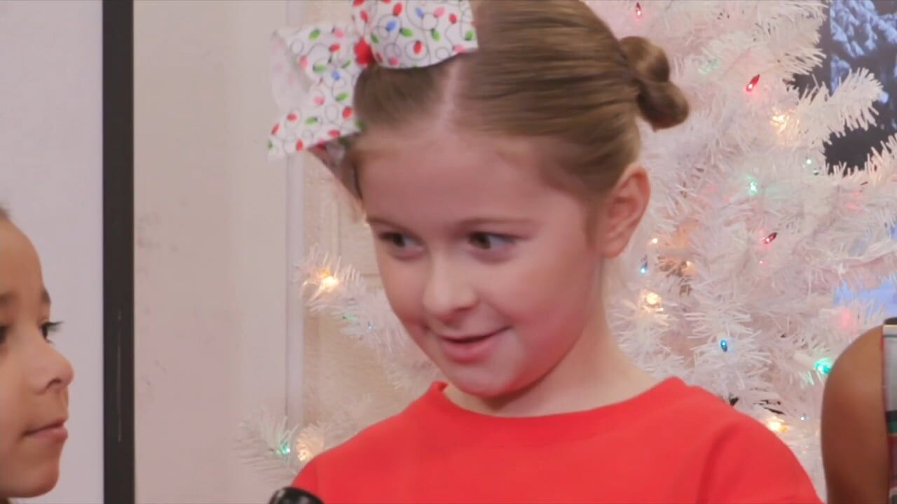 3 Plus Your Holidays- Yates Primary School Santa